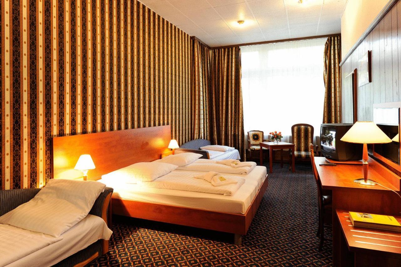 City Hotel Am Kurfuerstendamm Berlin Room photo
